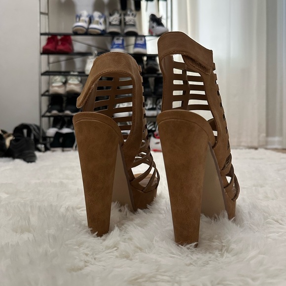 Never Worn Speed Limit 98 Tan Strappy Heels - Picture 4 of 5